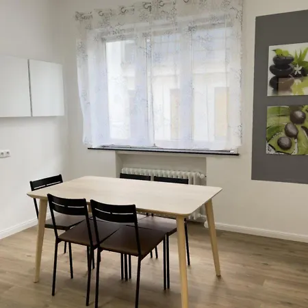 Schoene, Grosse Monteurwohnung Bremen