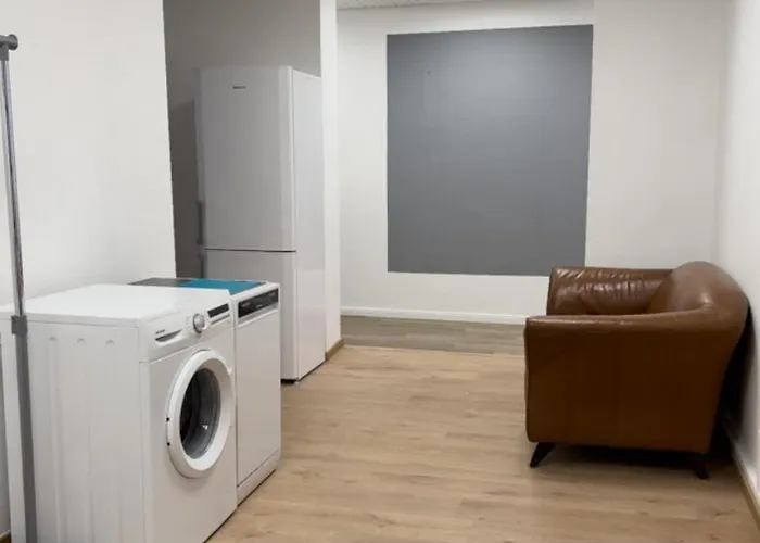 Apartment Monteurwohnung Für 7 Personen In Hb-blumenthal